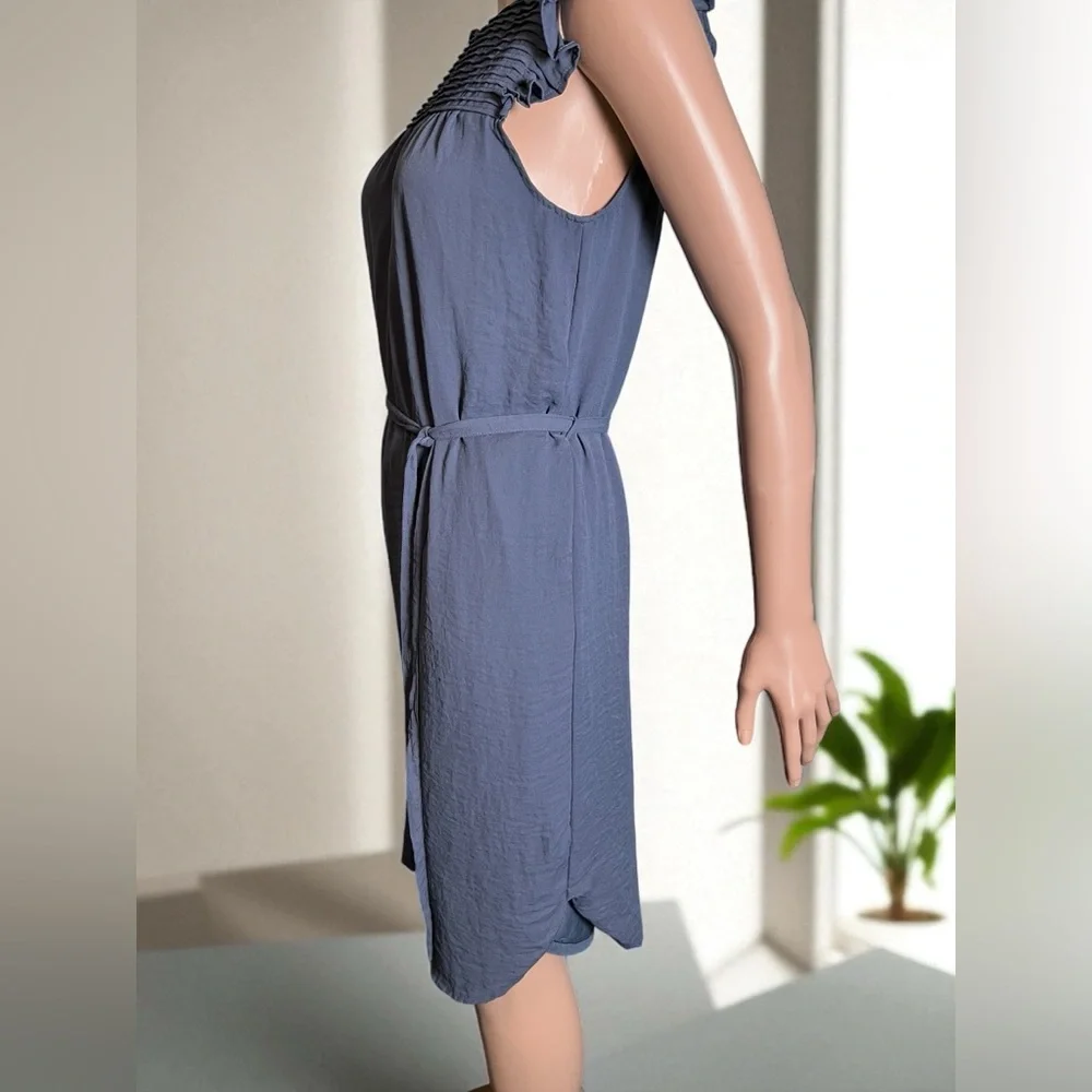 H & M Blue/Slate Dress. Smocked detail at the neckline, Ruffle Sleeves. Size 6 - Picture 4 of 7